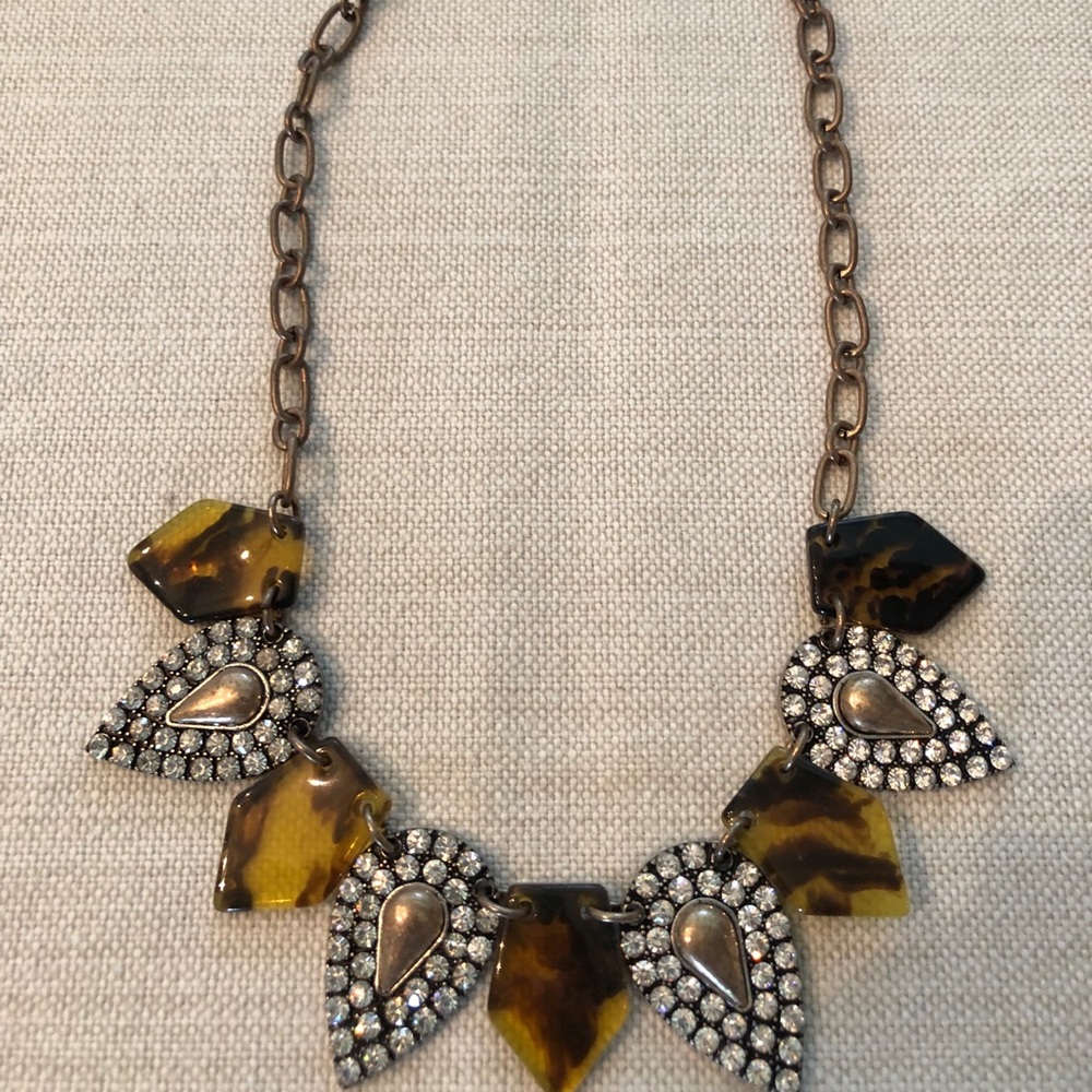JewelryMint Chunky Necklace